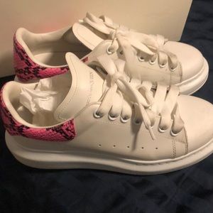 Alexander McQueen Used once really good shape